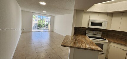 Building Photo - 8255 Lake Dr