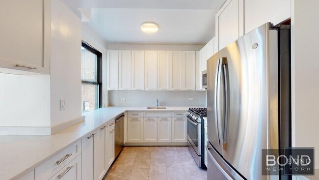 Foto del edificio - 210 E 68th St