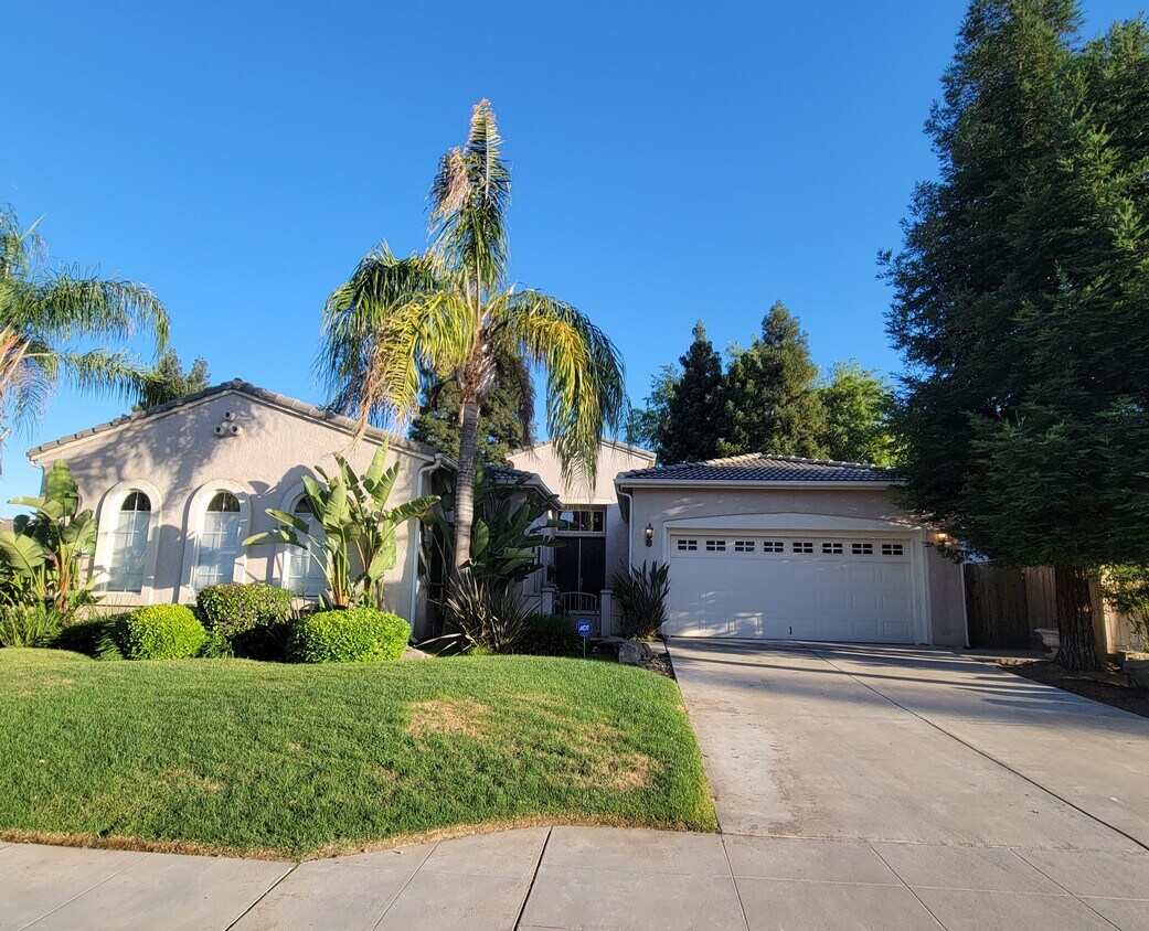 2683 E Solar Ave, Fresno, CA 93720 House Rental in Fresno, CA