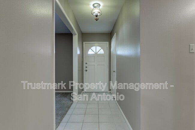 Building Photo - 3214 Leyte St