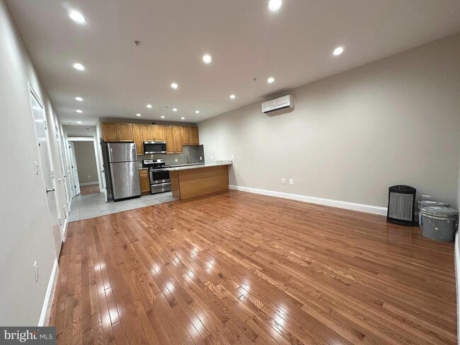 Foto del edificio - 1626 R St SE