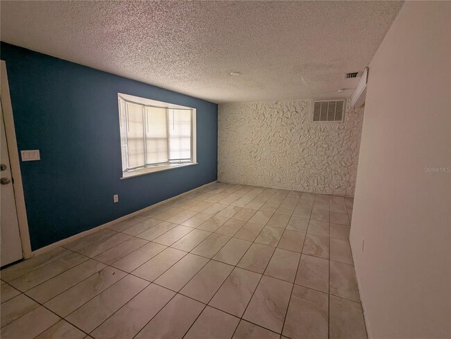 Building Photo - 3611 Windham Dr