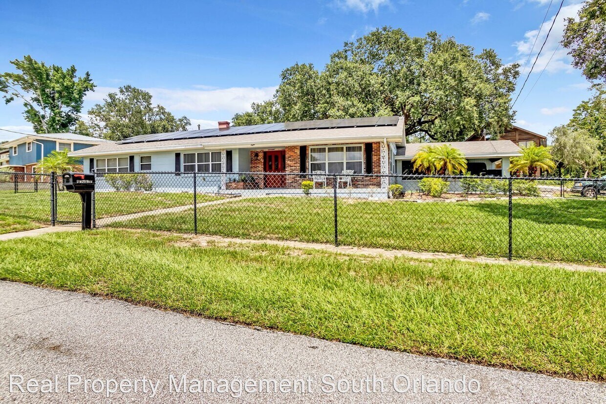 Primary Photo - 3 br, 2 bath House - 8 Heights Avenue