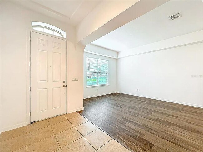 Building Photo - Spacious 5 Bedroom 4 Bathroom Home in Windermere, FL