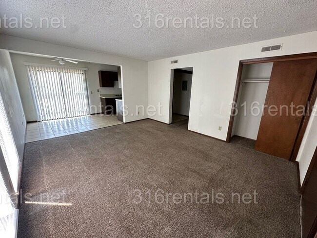Foto del edificio - 351 E Marion Ct