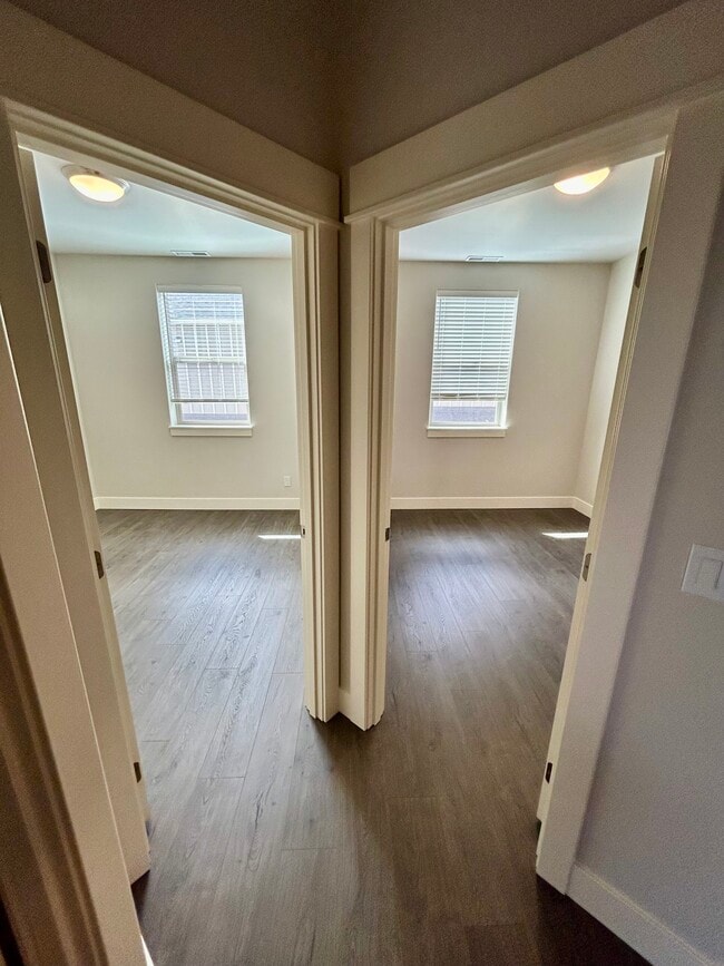 Building Photo - 61507 White Tail St