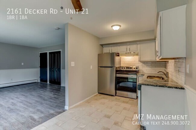 Foto del edificio - 2161 Decker Rd