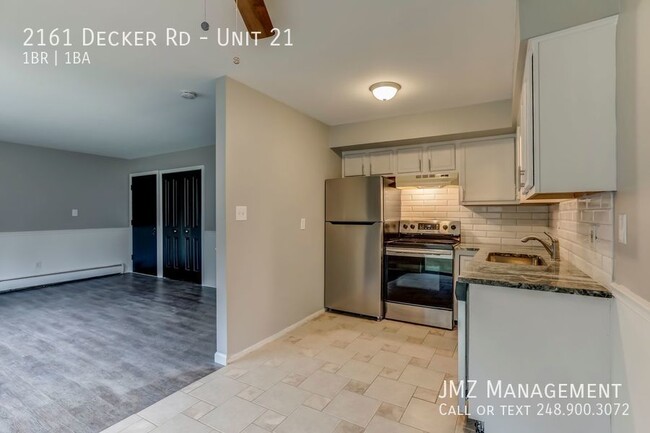 Building Photo - 2161 Decker Rd