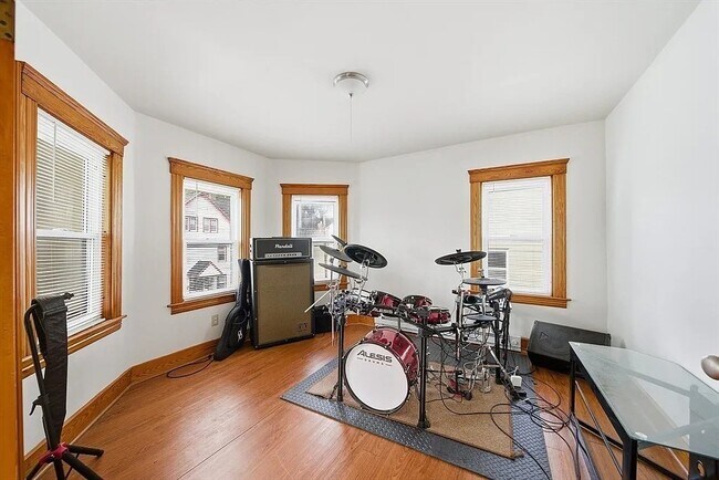 Foto del edificio - 31 Whitcomb St