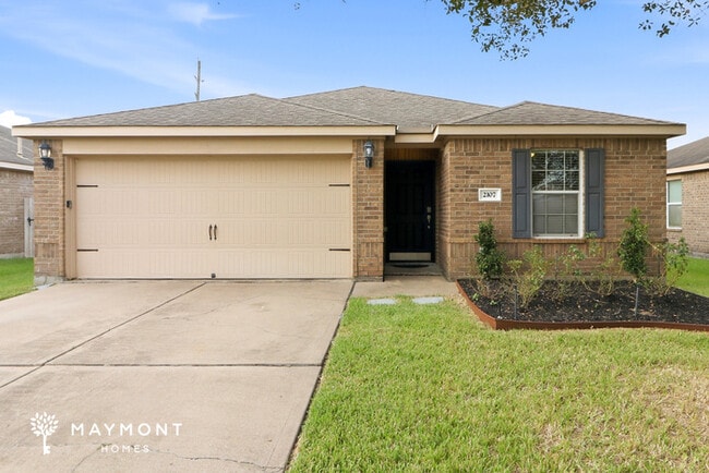 Building Photo - 2107 Golden Topaz Dr