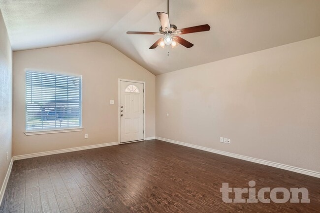 Building Photo - 3105 Cardinal Dr