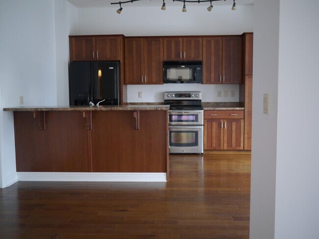 Building Photo - 151 Fort Pitt Blvd