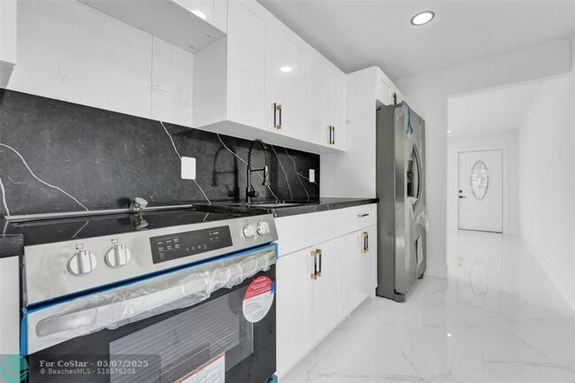 Foto del edificio - 5310 NW 16th St