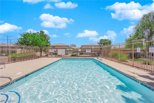 Foto del edificio - 7300 W Pirates Cove Rd