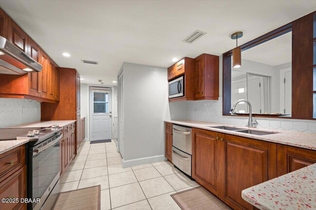 Building Photo - 6 Tomahawk Trail