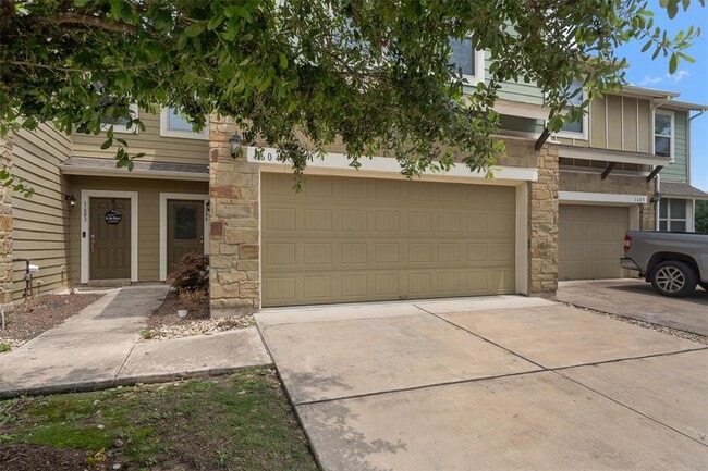 Building Photo - 1620 Bryant Dr