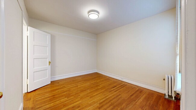 Foto del edificio - 692 Bush St