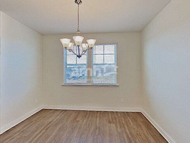 Building Photo - 214 Argea Dr