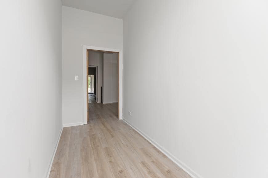 Foto principal - 3 bedroom in Chicago IL 60618