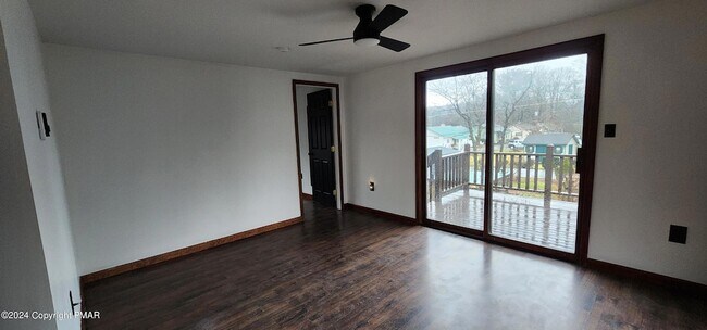 Foto del edificio - 1223 Weingartner Rd