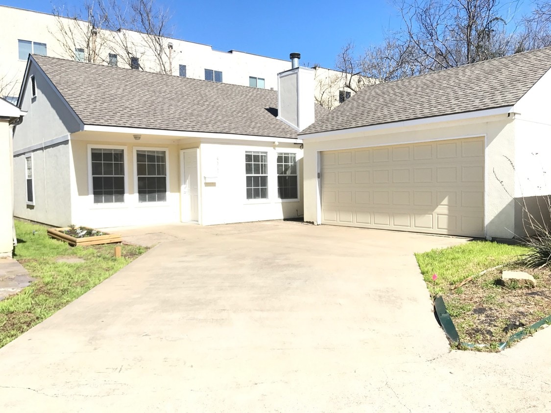 4317 Munger Ave, Dallas, TX 75204 House Rental in Dallas, TX