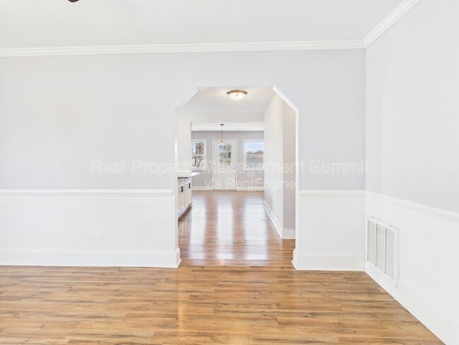 Building Photo - 1621 Ohio St