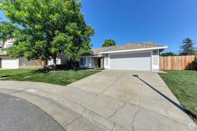 Building Photo - 5752 River Run Cir