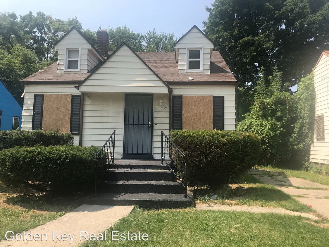 Primary Photo - 3 br, 1 bath House - 12037 Auburn St