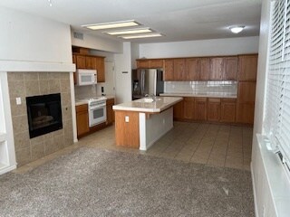 Foto del edificio - 628 W Venice Ln