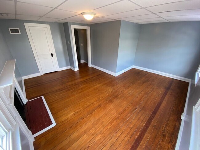 Foto del edificio - 326 Camden Ave