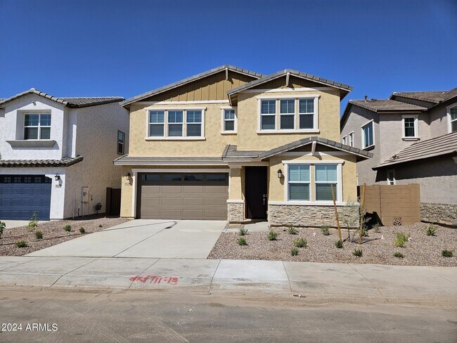 Building Photo - 8128 E Petunia Ave