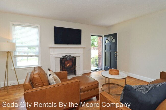 Building Photo - 2 br, 1 bath House - 1012 D Avenue