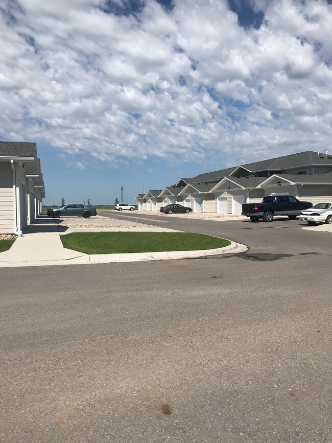 Wahpeton Kennedy Park Townhomes Apartments Wahpeton, ND