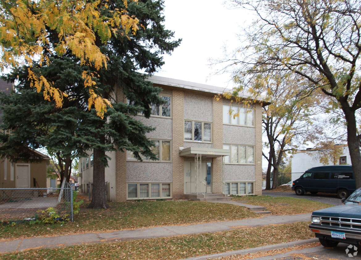 Foto del edificio - 3010 20th Ave S