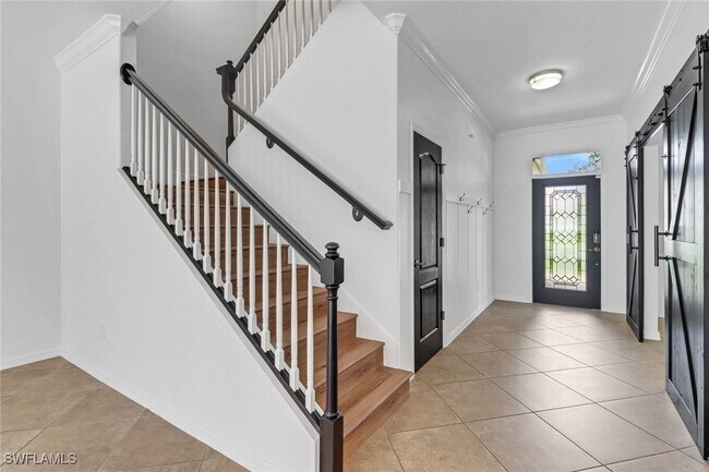 Building Photo - 2362 Heydon Cir E