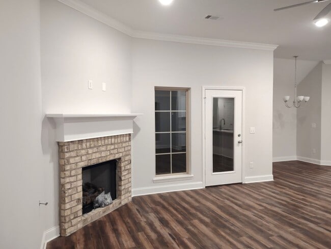 Building Photo - *****JUST REDUCED*****619 Westfield Drive ...
