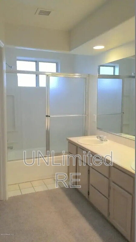 Foto del edificio - 3285 N Hedgewood Dr