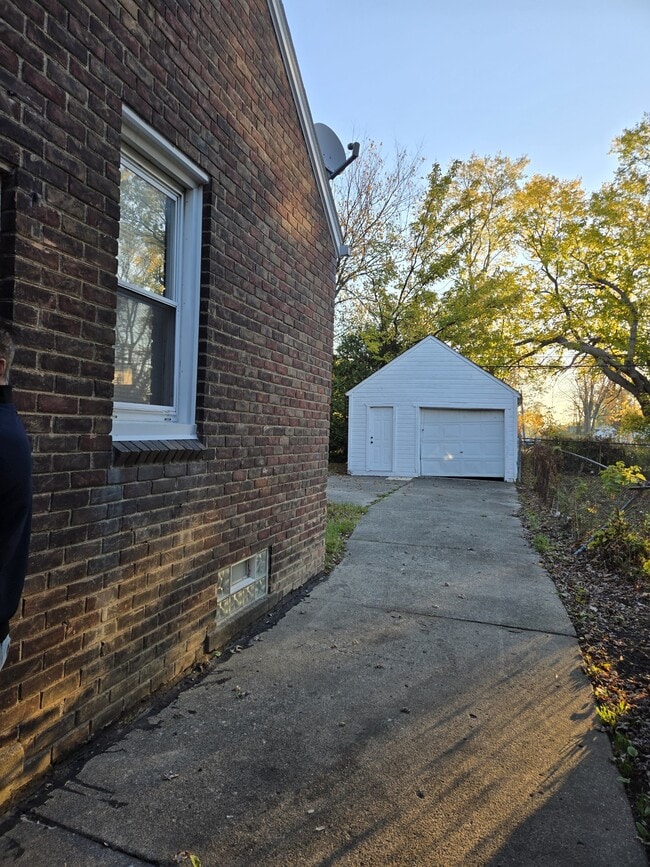 Foto del edificio - 19758 Fairport St