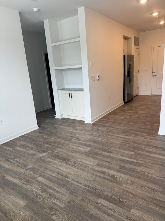 Sierra Living Room - Colina Hillside