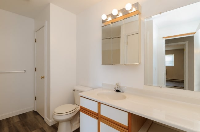 Foto del edificio - 1480 Spring Brook Ct