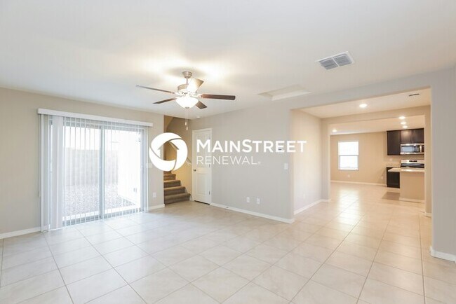 Foto del edificio - 4 Bedroom Pet-Friendly Home in Phoenix, AZ with Main Street Renewal