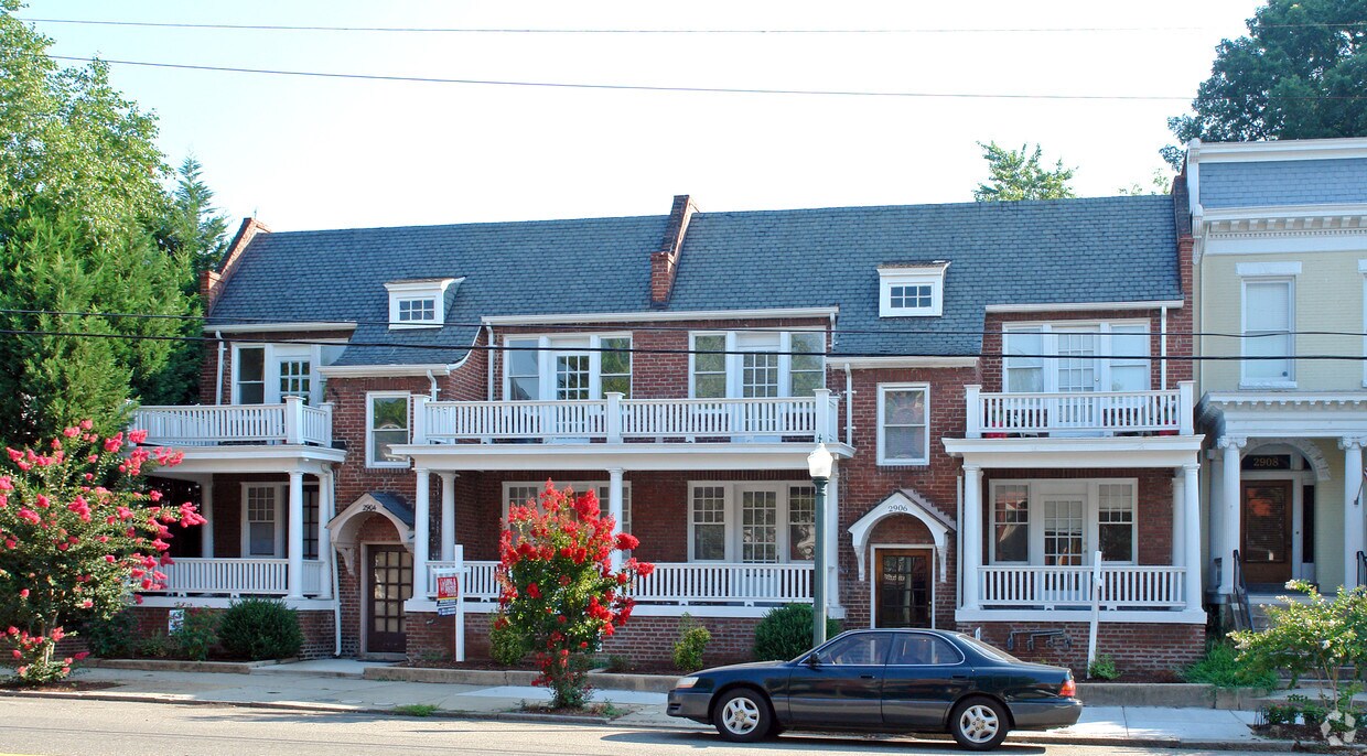 Primary Photo - 2904-2906 E Broad St