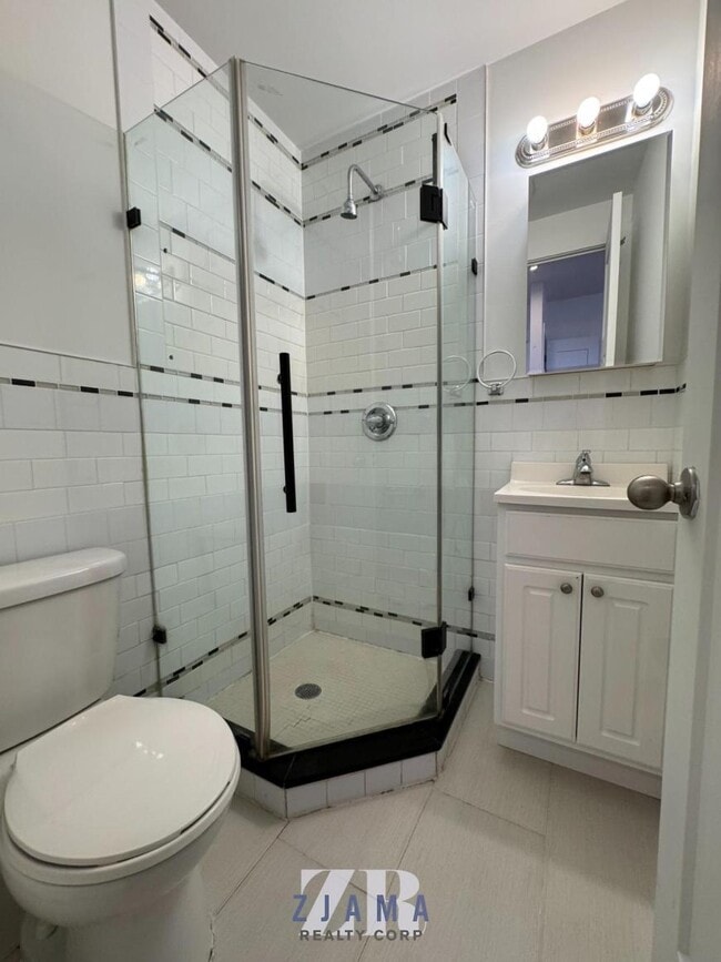 Foto del edificio - 1 bedroom in Brooklyn NY 11215