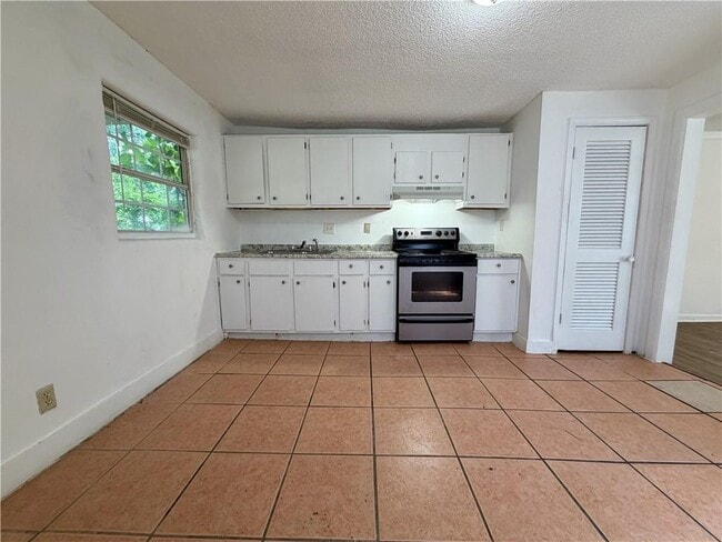 Building Photo - 1070 Ollie Cir NW