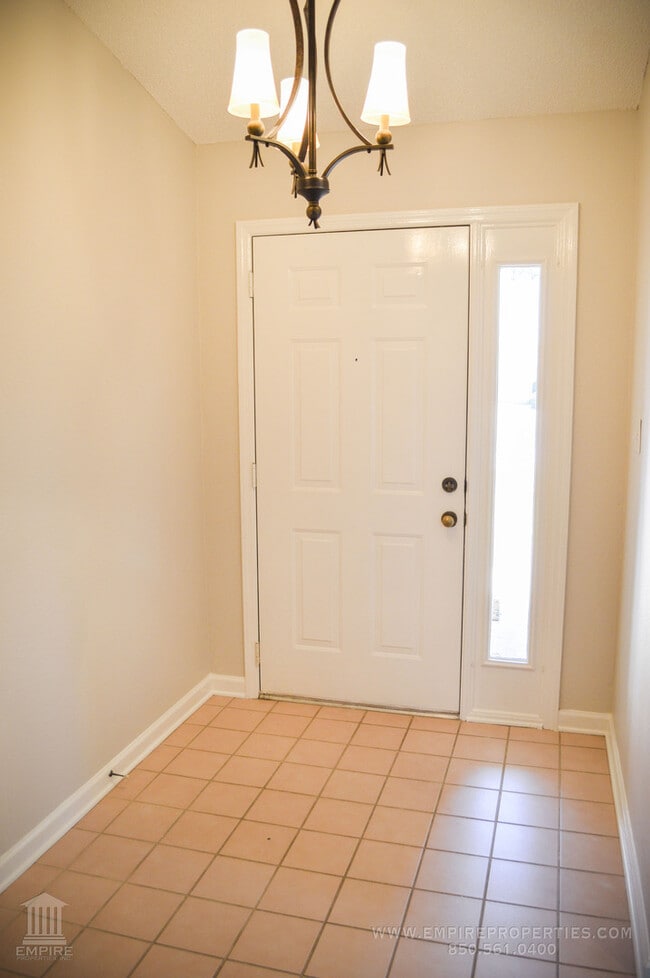 Building Photo - Spacious Brick Townhome in Killearn Estates