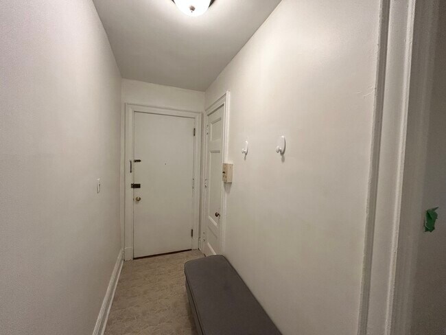 Foto del edificio - 5300 S Shore Dr
