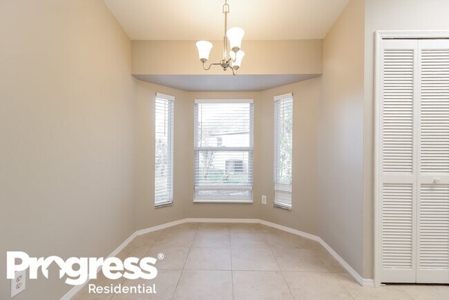 Building Photo - 2841 Talladega Dr