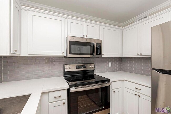 Photo - 9506 Jefferson Hwy Townhome