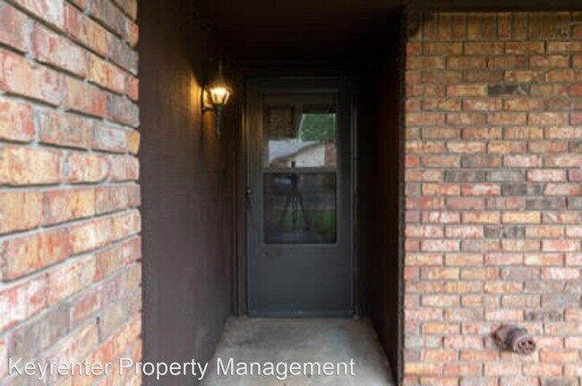Building Photo - 3 br, 2 bath House - 7405 S Elm Ave