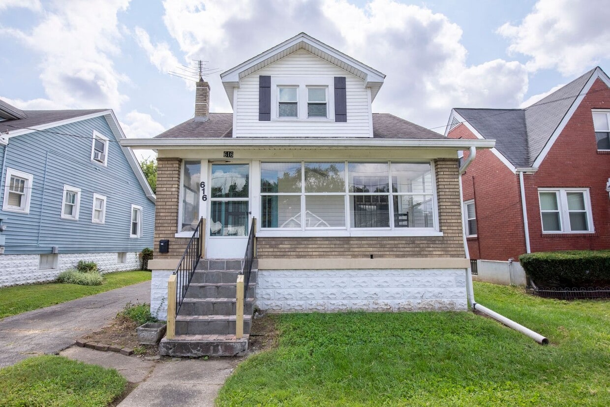 Photo - 616 Colorado Avenue (Downtown/UofL)